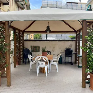 Sunny With Big Terrace Hébergement de vacances
